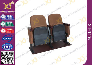 China Samller 560-Millimeter-Mittelabstands-starke doppelte Bein-hölzerne Auditoriums-Stühle mit Brown fournisseur