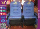 Gewebe-Polsterungs-nähen Weiche aufgefüllte Stadions-Theater-Sitzplätze mit Soem-Logo auf Rückenlehne fournisseur